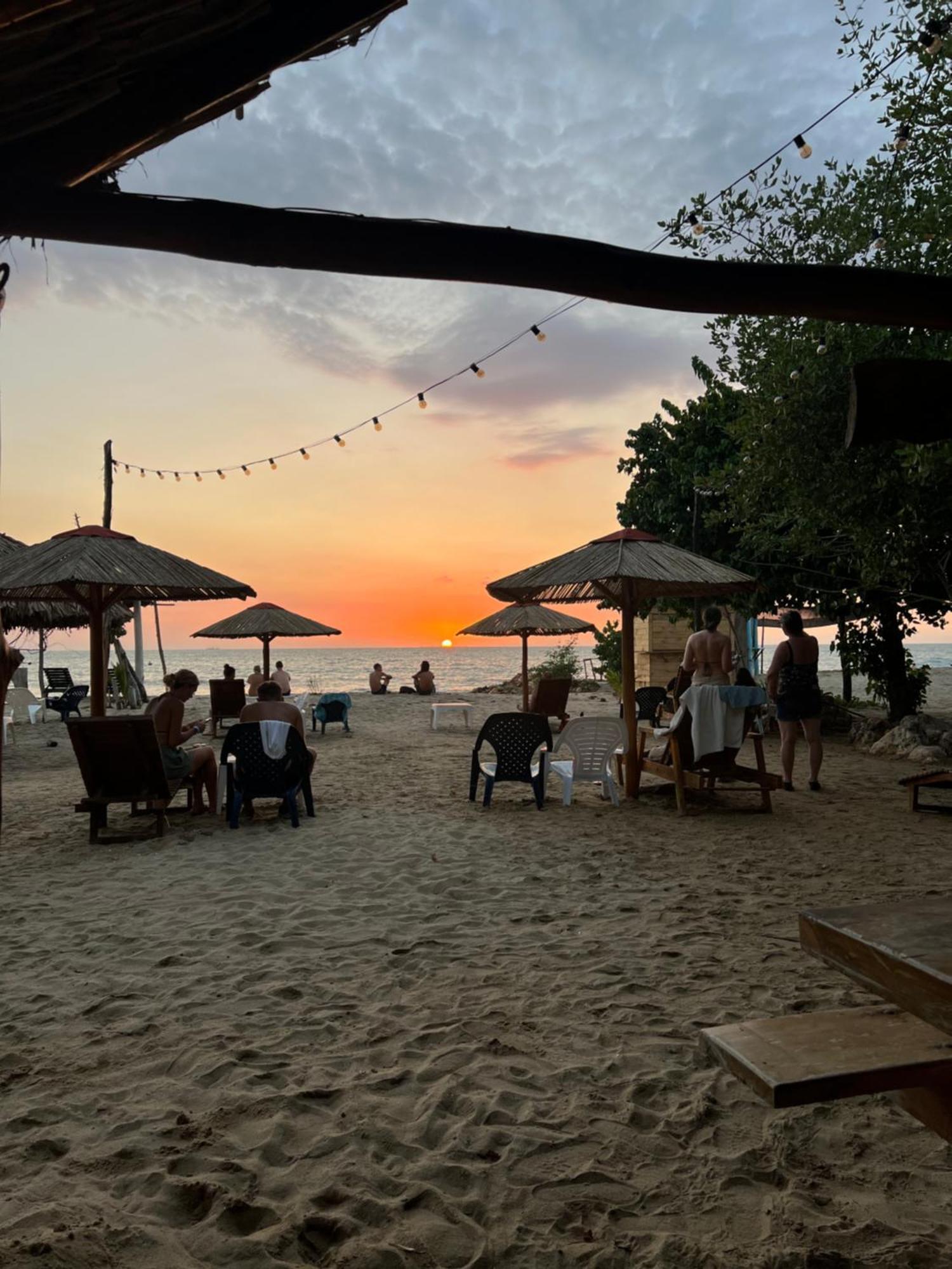 Hostel Beach House Rincón Екстериор снимка